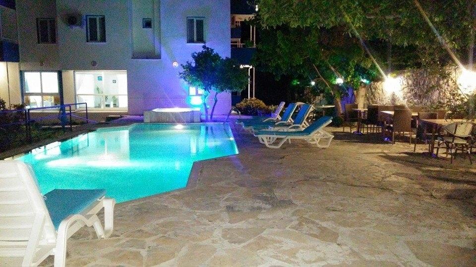 Parla Apart Hotel Çeşme Kültér fotó