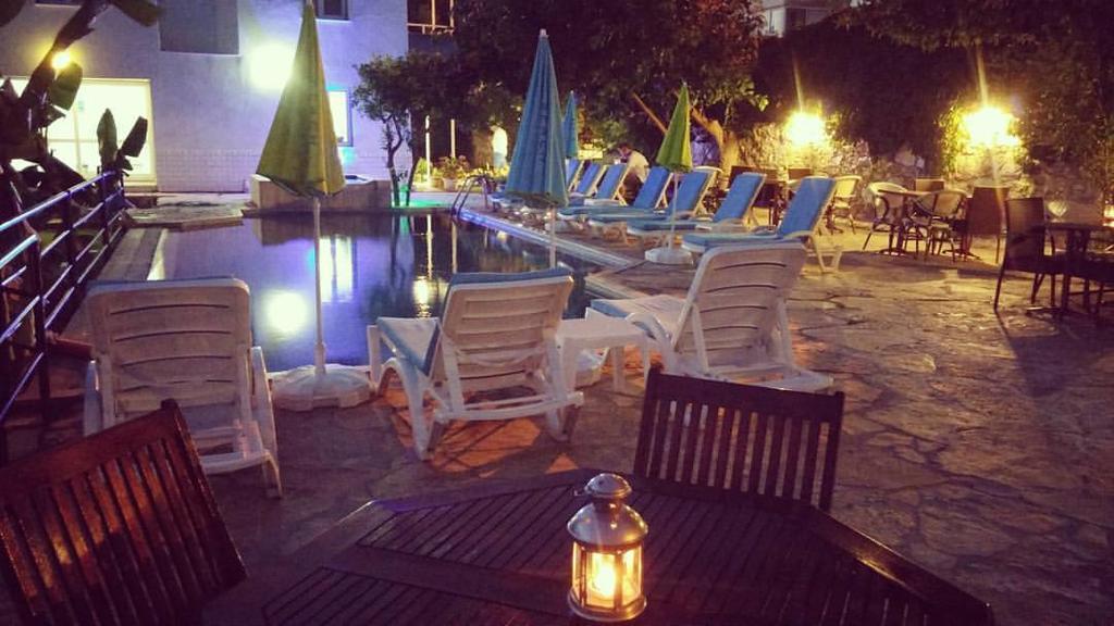 Parla Apart Hotel Çeşme Kültér fotó